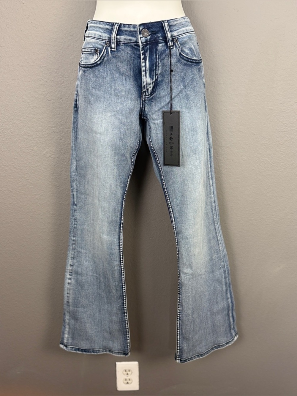 Wornstar Hellraiser NWT Men's Distressed Slim Bootcut Jeans Sz 30 Rock Biker